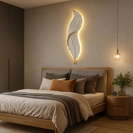Applique Murale Intérieur - Plume Dorée | Featheria - vue 3 | Azeniah
