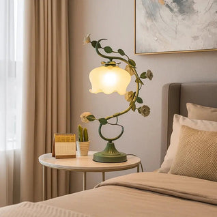 Lampe De Table Florale - Pétale Délicat | Rosalia