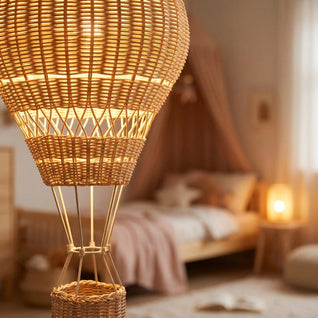 Lustre Montgolfière Rotin LED Chambre Bébé | Balnora