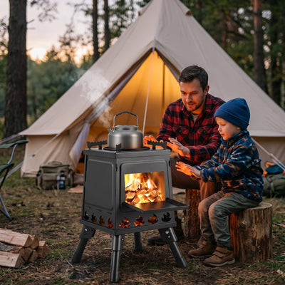 Famille autour du réchaud de camping à bois Rovnak le soir