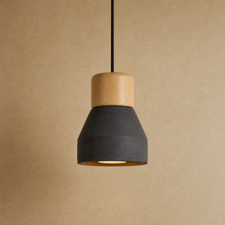 Suspension Béton, Cône Brut et Bois Clair | Grésanne
