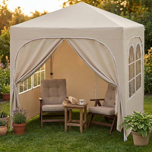 Tonnelle pliante 2x2 m Velmara parois fermées dans un jardin