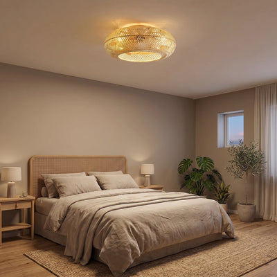 Ventilateur de plafond bambou tressé Velyane dans une chambre bohème
